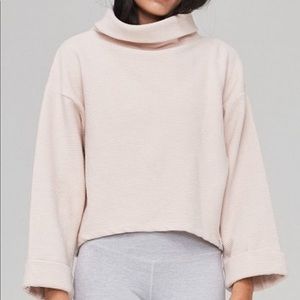 Oversized cropped sweatshirt